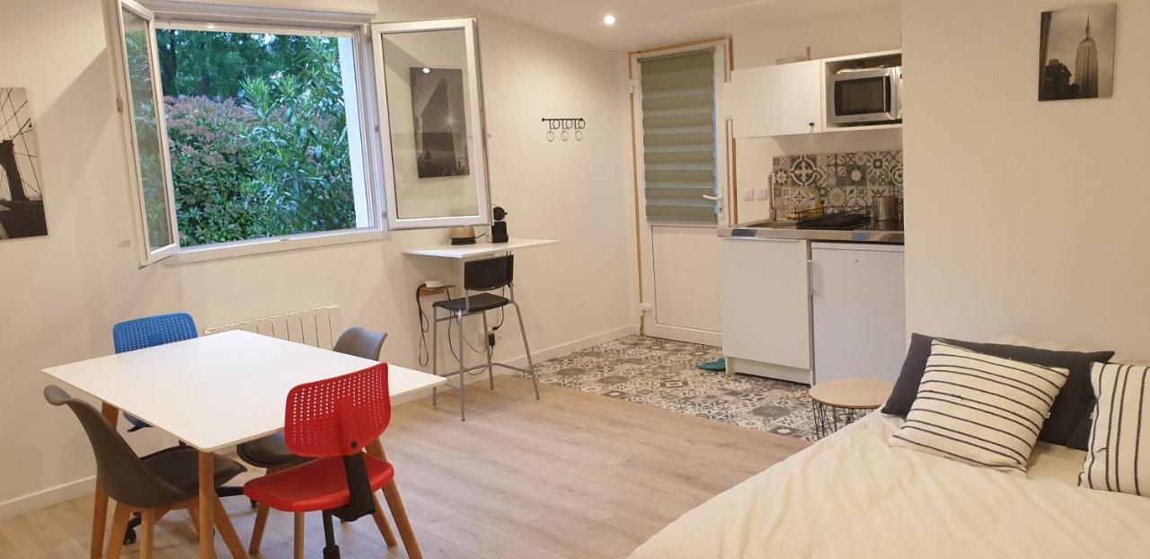 Adorable Studio 25M² Tres Calme Avec Parking مارسيليا المظهر الخارجي الصورة